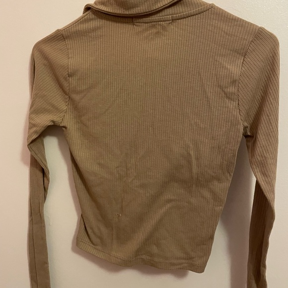 Women's Tan Ribbed Top - Picture 5 of 5